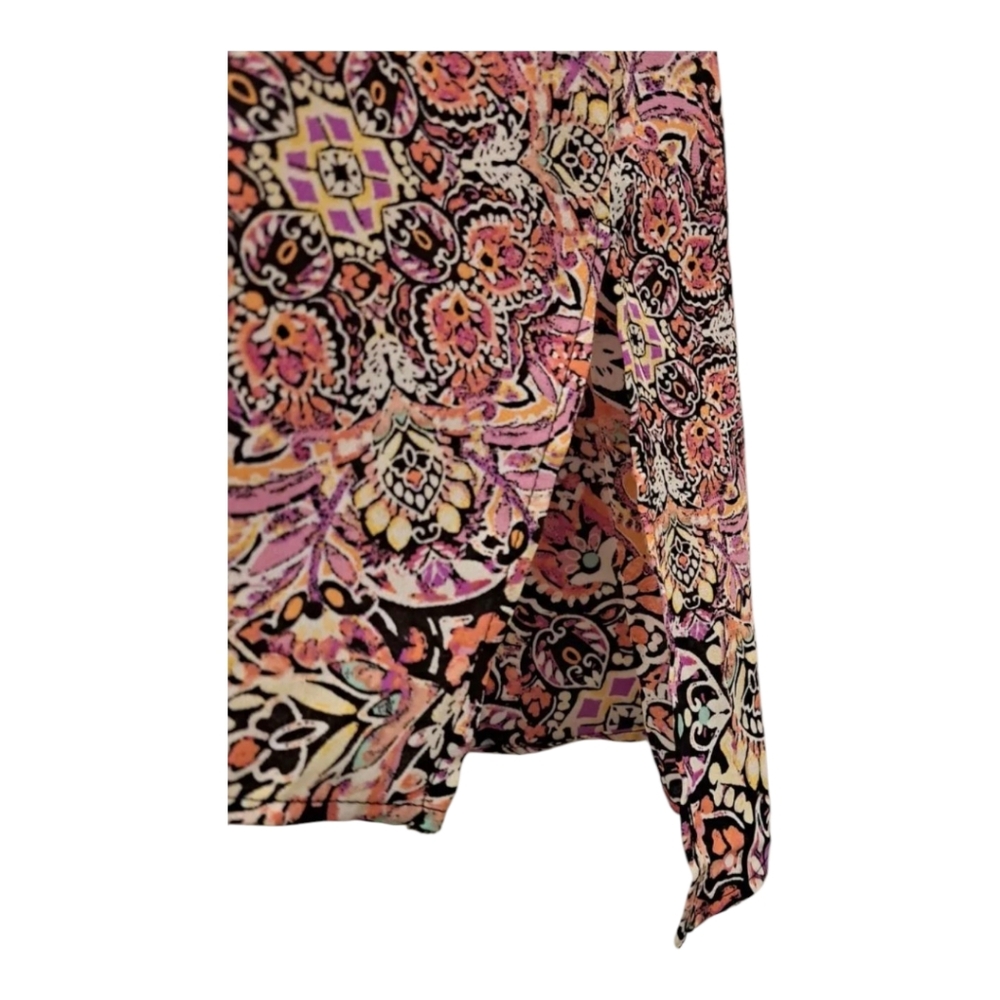 Floral & Ivy Sleeveless Print Blouse - Pink & Black Sm,M,XL - Picture 4 of 5